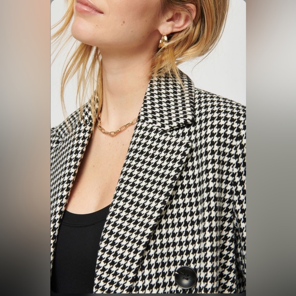 SOLD Double Breasted Houndstooth Coat - Picture 3 of 3